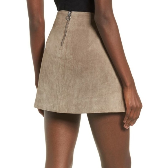 SOLD ! BLANKNYC Suede Miniskirt - Picture 2 of 5